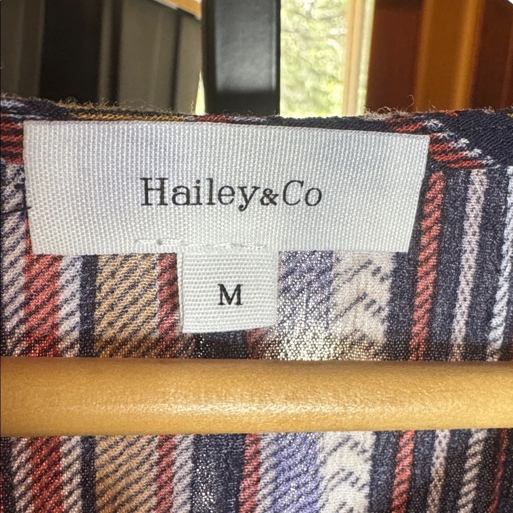 Hailey & Co Blue Floral Boho Blouse Women’s Size Medium Mixed Print Peasant Top - Picture 3 of 8